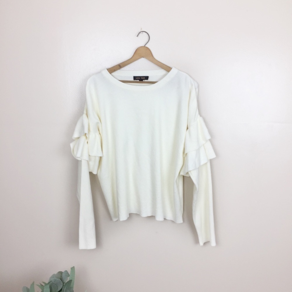Women's Size:Large NEW Cream Ruffle Arm Crewneck Sweater